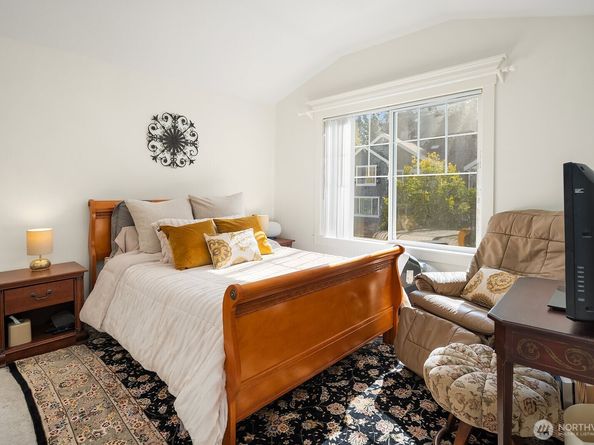 4156 248th Court SE 67, Sammamish WA 98029