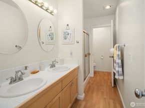 4156 248th Court SE 67, Sammamish WA 98029
