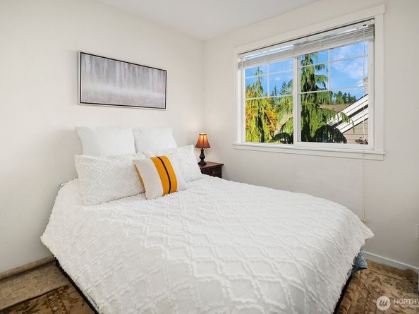 4156 248th Court SE 67, Sammamish WA 98029