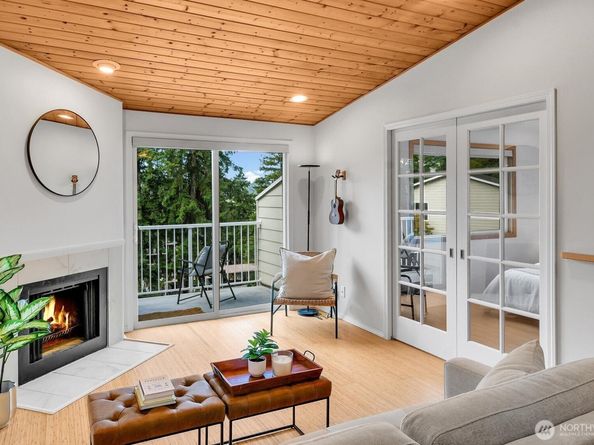 9484 Redmond-Woodinville Rd NE C305, Redmond WA 98052