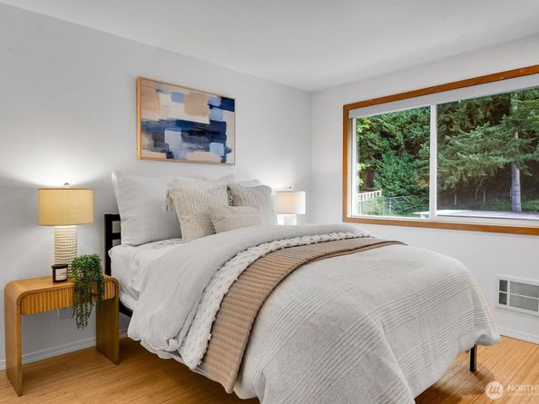 9484 Redmond-Woodinville Rd NE C305, Redmond WA 98052