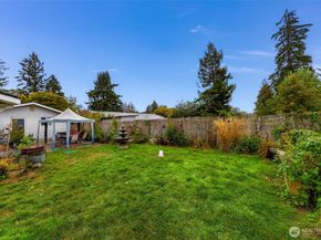 13006 160th Avenue SE, Renton WA 98059