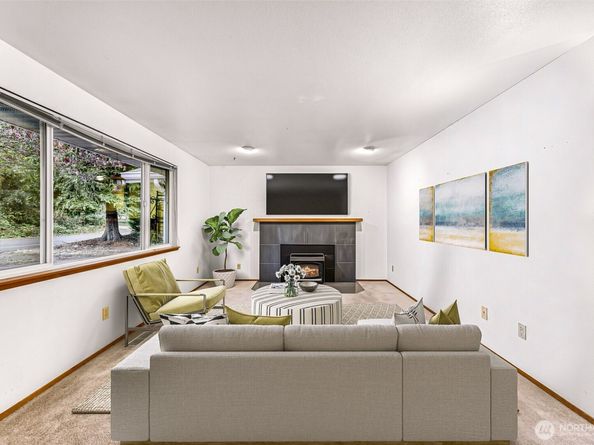 13006 160th Avenue SE, Renton WA 98059