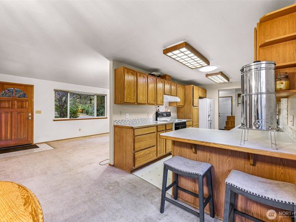 13006 160th Avenue SE, Renton WA 98059