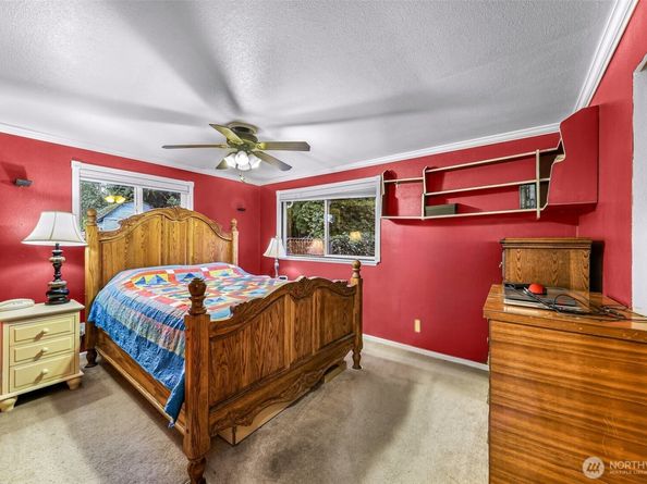 13006 160th Avenue SE, Renton WA 98059