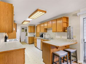 13006 160th Avenue SE, Renton WA 98059