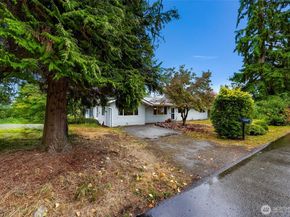 13006 160th Avenue SE, Renton WA 98059