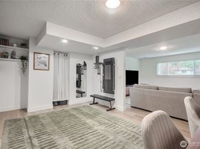 15638 SE 175th Street, Renton WA 98058