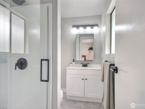 15638 SE 175th Street, Renton WA 98058