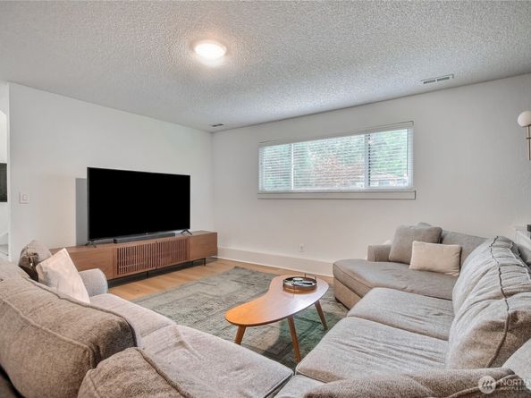 15638 SE 175th Street, Renton WA 98058