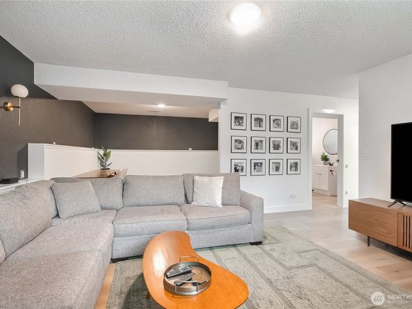 15638 SE 175th Street, Renton WA 98058