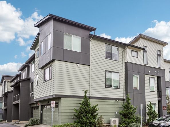 610 237th Place SE B, Bothell WA 98021