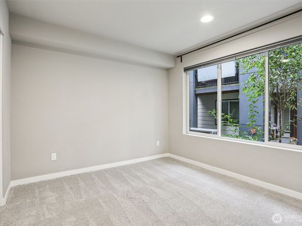 610 237th Place SE B, Bothell WA 98021