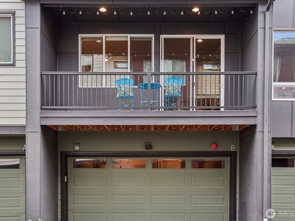 610 237th Place SE B, Bothell WA 98021