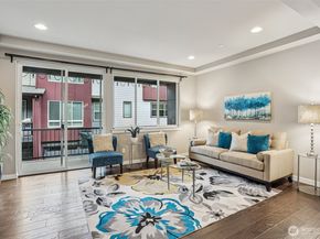 610 237th Place SE B, Bothell WA 98021