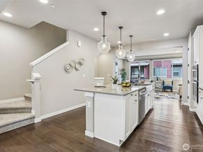 610 237th Place SE B, Bothell WA 98021