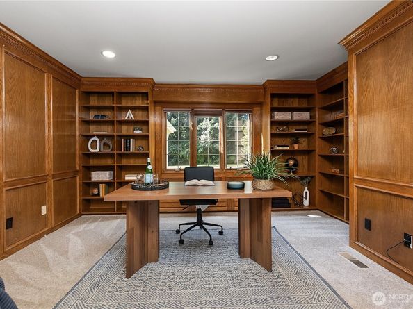 3510 116th Ave NE, Bellevue WA 98004