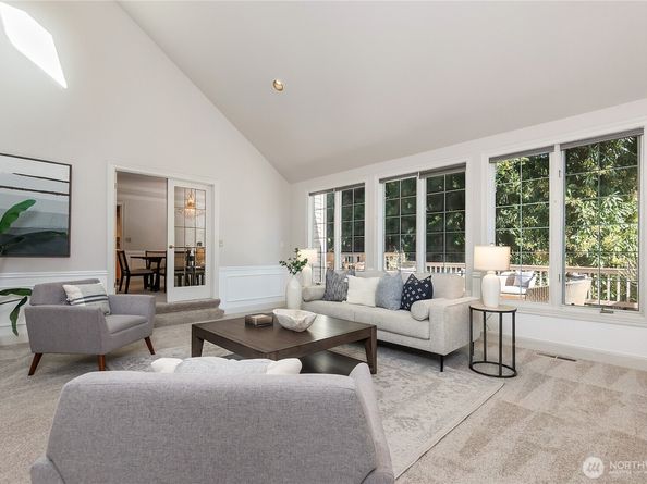 3510 116th Ave NE, Bellevue WA 98004