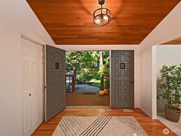 21829 NE 154th Street, Woodinville WA 98077