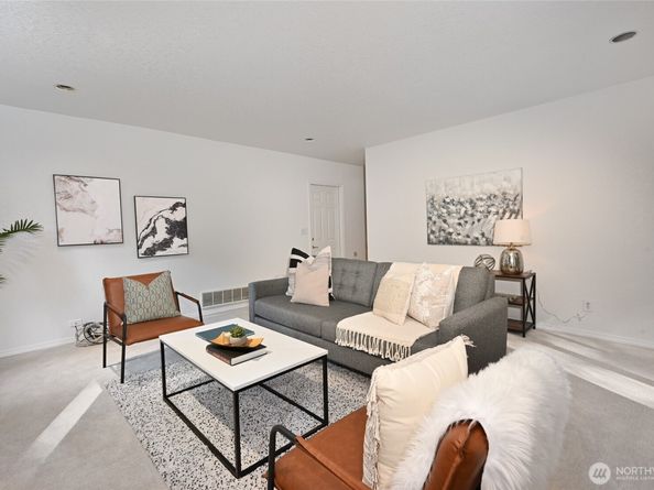 21829 NE 154th Street, Woodinville WA 98077