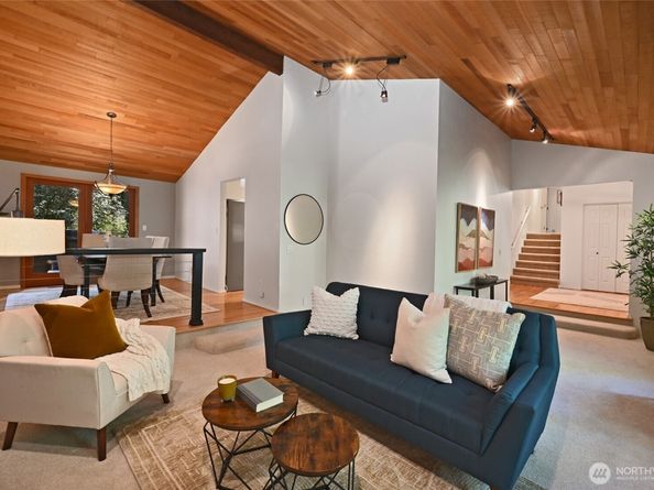21829 NE 154th Street, Woodinville WA 98077