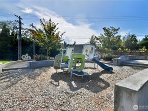 218 SW 96th Lane, Seattle WA 98106