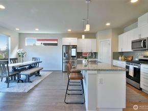 218 SW 96th Lane, Seattle WA 98106