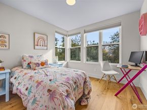 8547 Evanston Avenue N, Seattle WA 98103