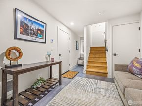 8547 Evanston Avenue N, Seattle WA 98103