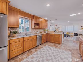 12502 SE 62nd Place, Bellevue WA 98006