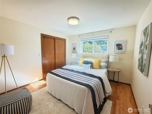 12502 SE 62nd Place, Bellevue WA 98006