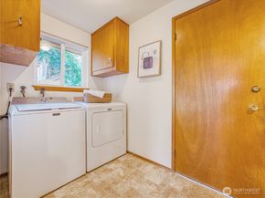 12502 SE 62nd Place, Bellevue WA 98006