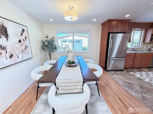 12502 SE 62nd Place, Bellevue WA 98006