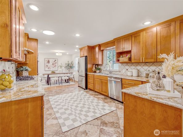 12502 SE 62nd Place, Bellevue WA 98006
