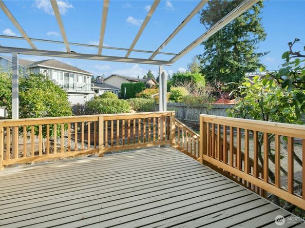 4460 141st Avenue SE, Bellevue WA 98006
