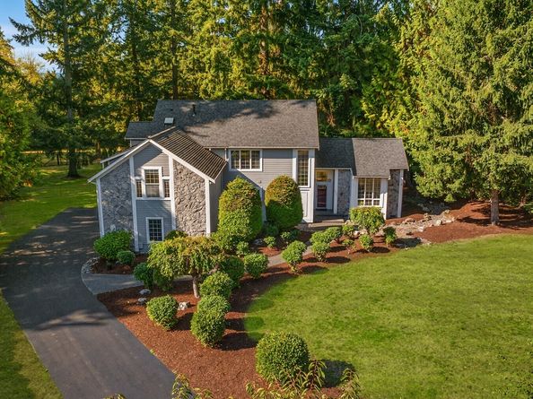 15507 216th Avenue NE, Woodinville WA 98077