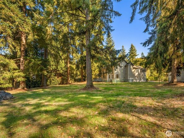 15507 216th Avenue NE, Woodinville WA 98077