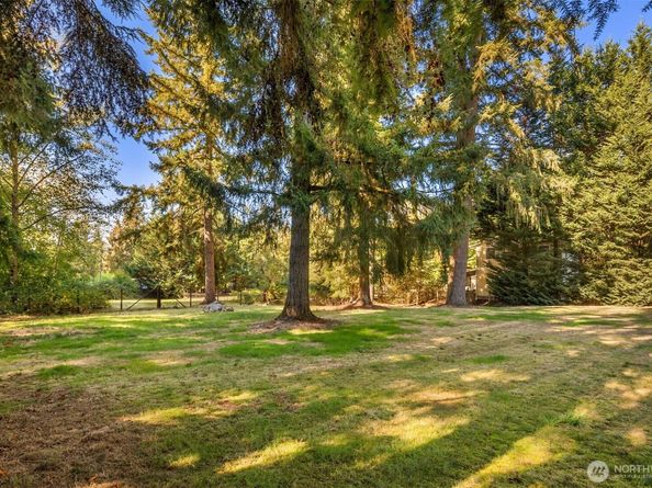 15507 216th Avenue NE, Woodinville WA 98077