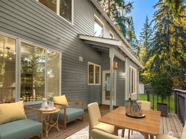 15507 216th Avenue NE, Woodinville WA 98077