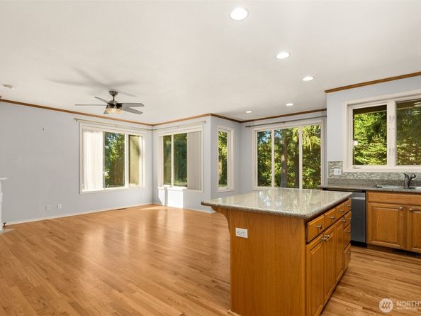 15507 216th Avenue NE, Woodinville WA 98077