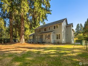 15507 216th Avenue NE, Woodinville WA 98077