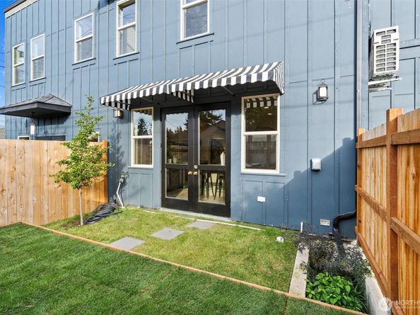 5033 25th Avenue SW B, Seattle WA 98106