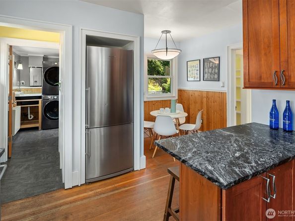 9116 23rd Avenue NE, Seattle WA 98115