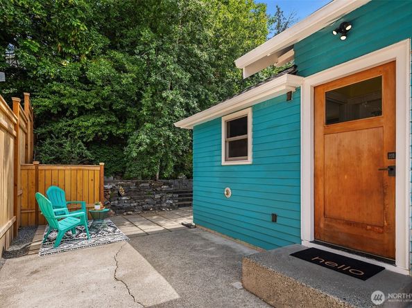 9116 23rd Avenue NE, Seattle WA 98115