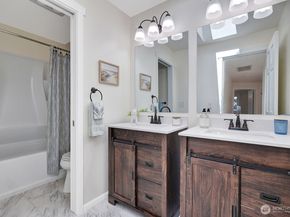 14616 181st Place NE, Woodinville WA 98072