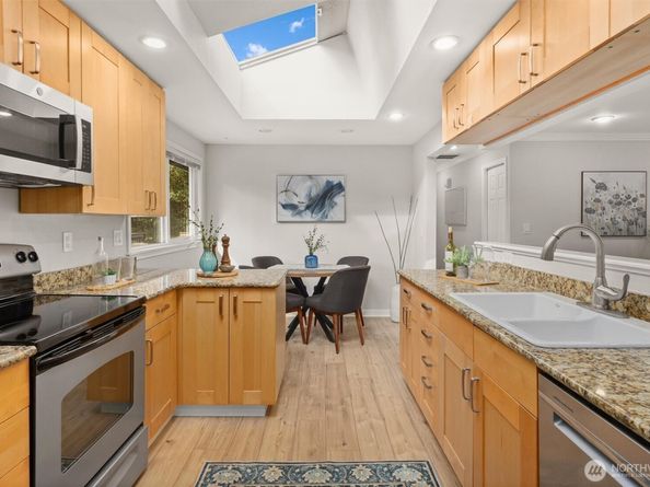 15505 81st Avenue NE, Kenmore WA 98028
