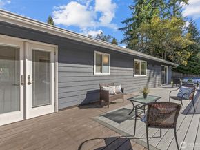 15505 81st Avenue NE, Kenmore WA 98028