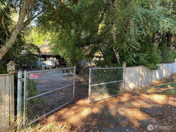 20343 75th Avenue NE, Kenmore WA 98028