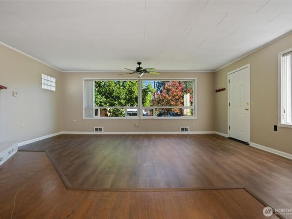 18701 Harris Avenue NE, Suquamish WA 98392