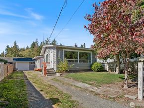 18701 Harris Avenue NE, Suquamish WA 98392